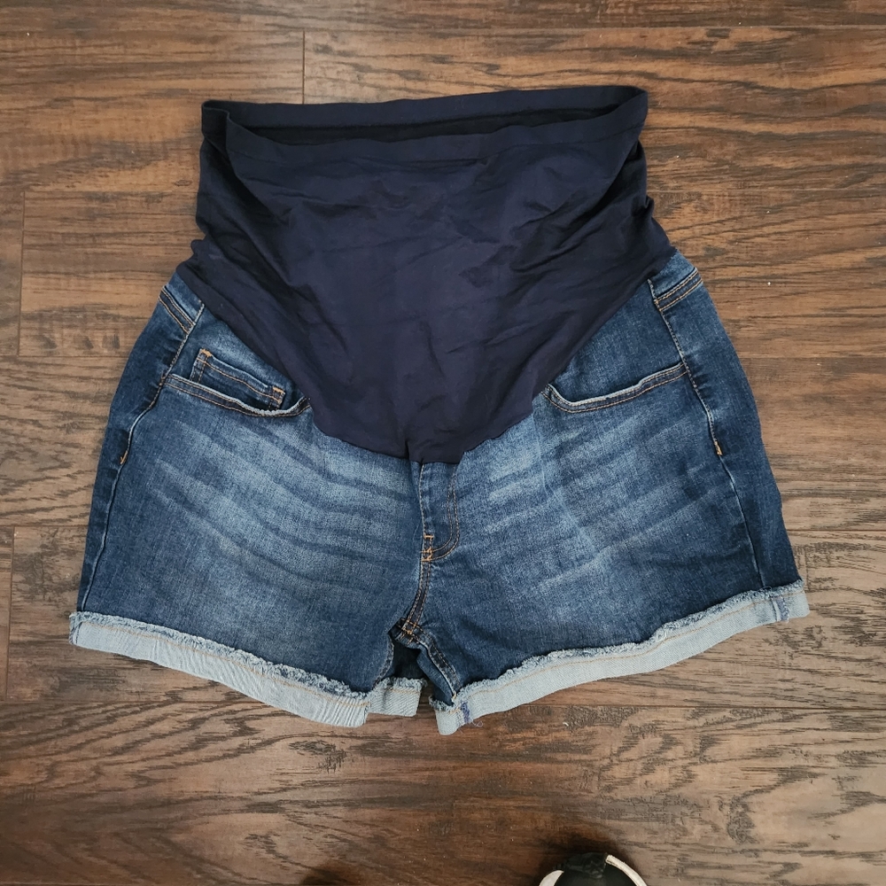 Time and Tru Maternity High Waist Denim Blue Shorts Raw Hem Cuffed